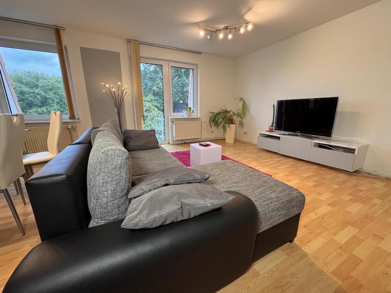 Moderne Wohnungen Im Dachgeschoss Falkensee Esterno foto