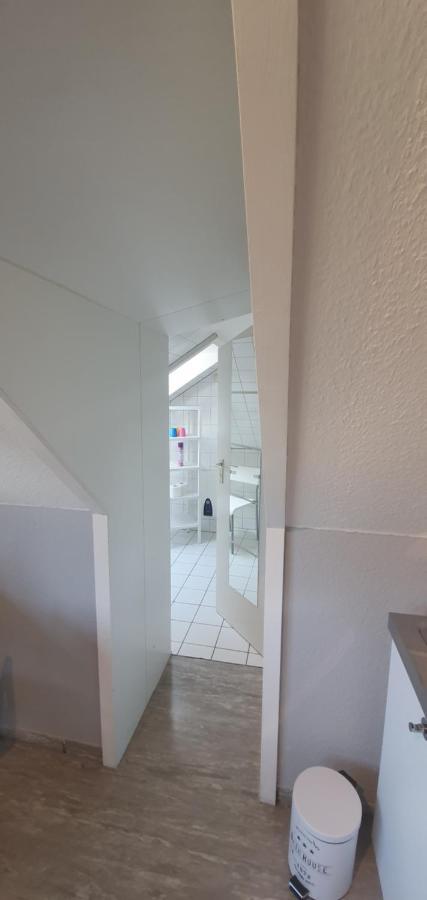 Moderne Wohnungen Im Dachgeschoss Falkensee Esterno foto